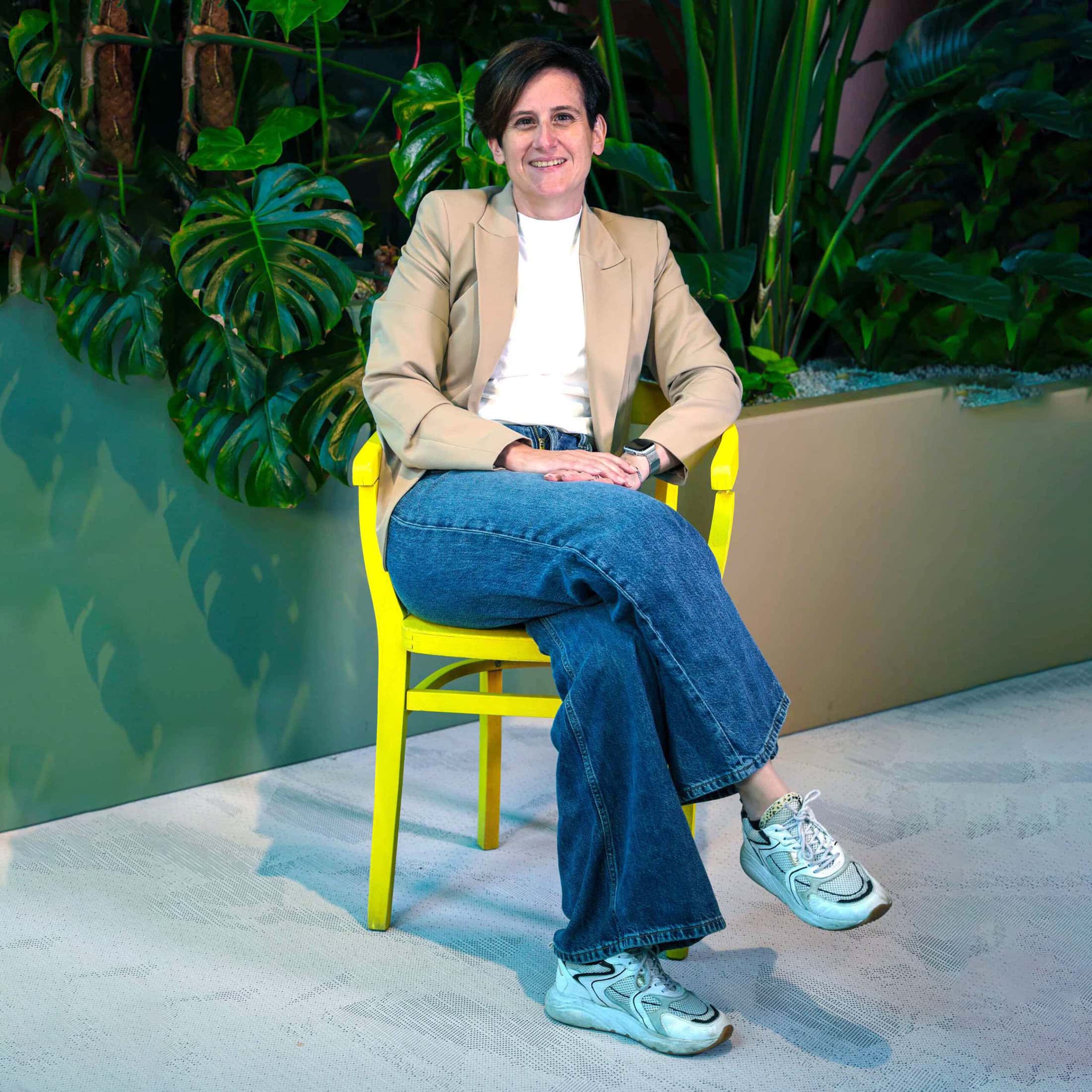 Portret van Jessie van de Giessen, vaste LICHT Professional en strategisch communicatieadviseur – energiek, scherp en gericht op helderheid en verbinding in organisaties.